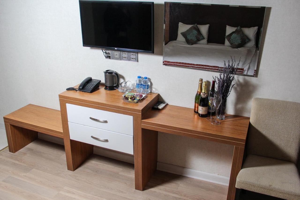 Solo Hotel On Nizami Street Баку Екстериор снимка