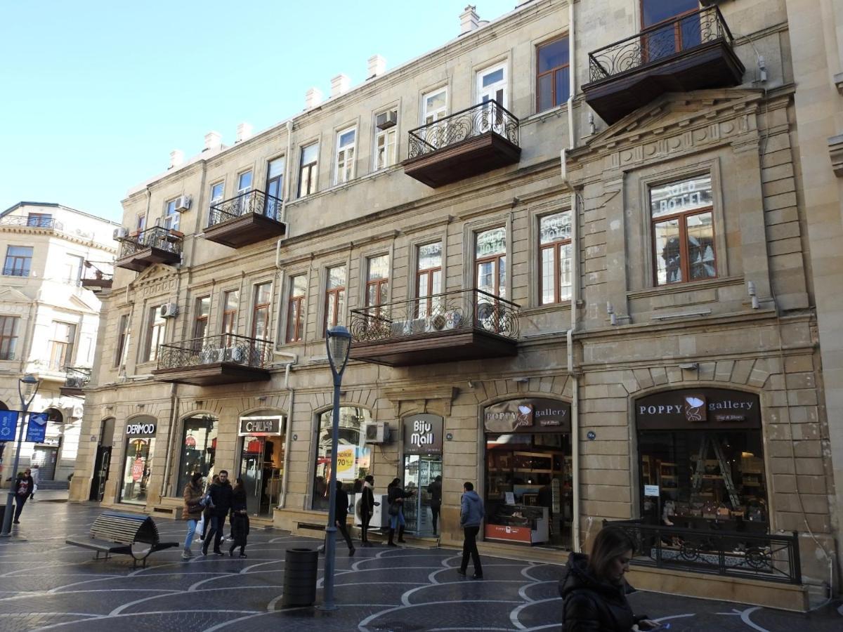 Solo Hotel On Nizami Street Баку Екстериор снимка