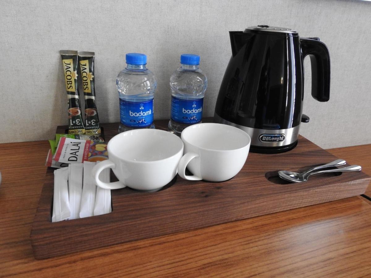 Solo Hotel On Nizami Street Баку Екстериор снимка