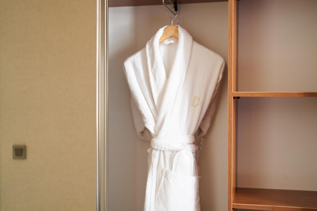 Solo Hotel On Nizami Street Баку Екстериор снимка