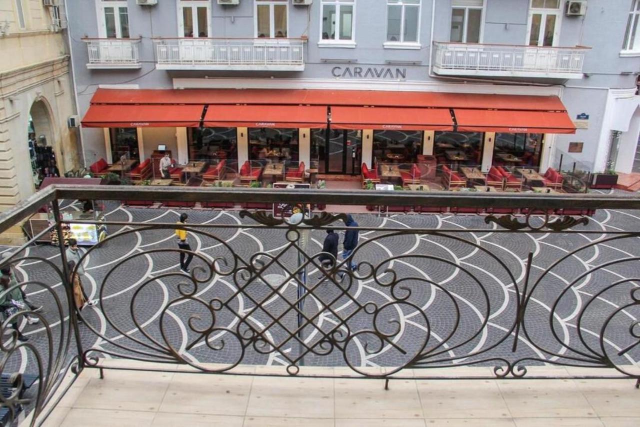 Solo Hotel On Nizami Street Баку Екстериор снимка